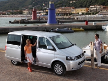 Фото Volkswagen Multivan 2.0 TSI MT №17